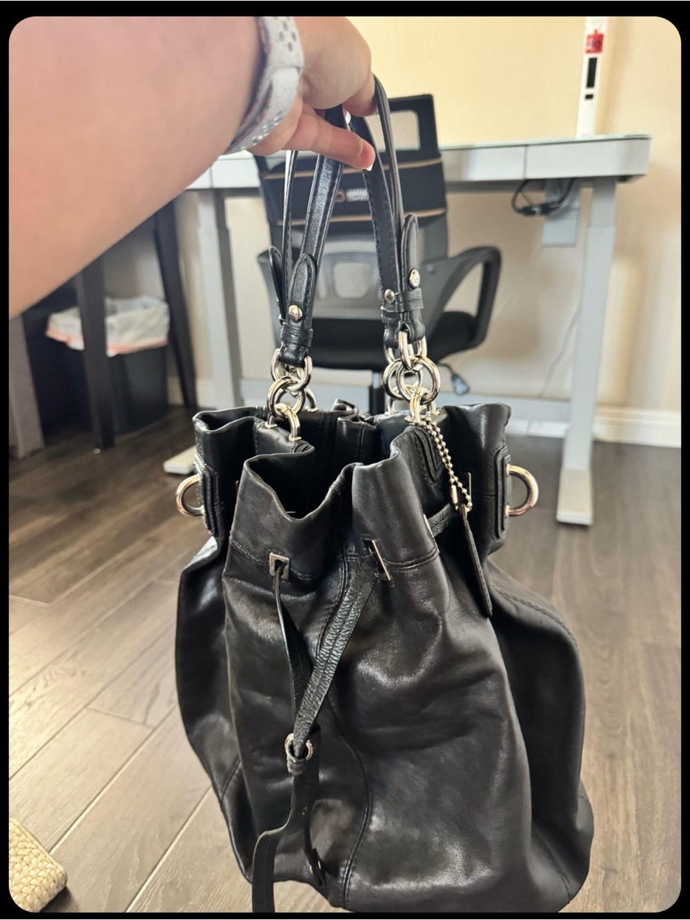 Pre-Loved/Owned Coach Peyton Cinch Black Leather Purse